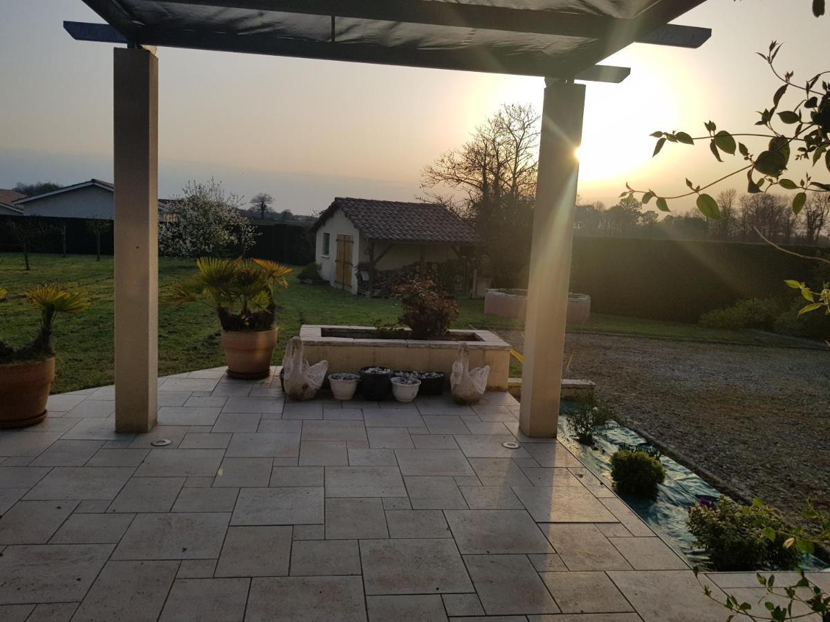 Grande Maison Familiale Serres-Gaston Exterior foto